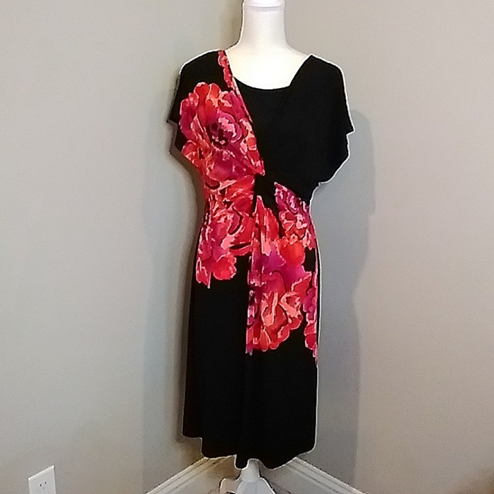 Jones Wear sheeth dress